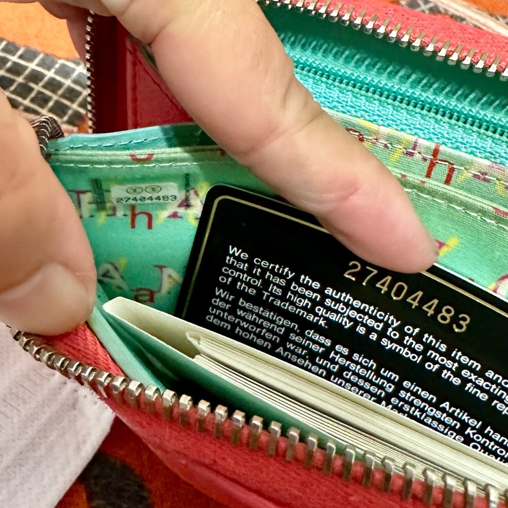 CHANEL ❤️🌟 PINK ZIPPY WALLET WITH GREEN MONOGRAM INTERIOR⭐️ - Picture 9 of 9